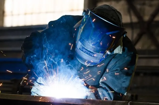 Fabricating steelwork 1